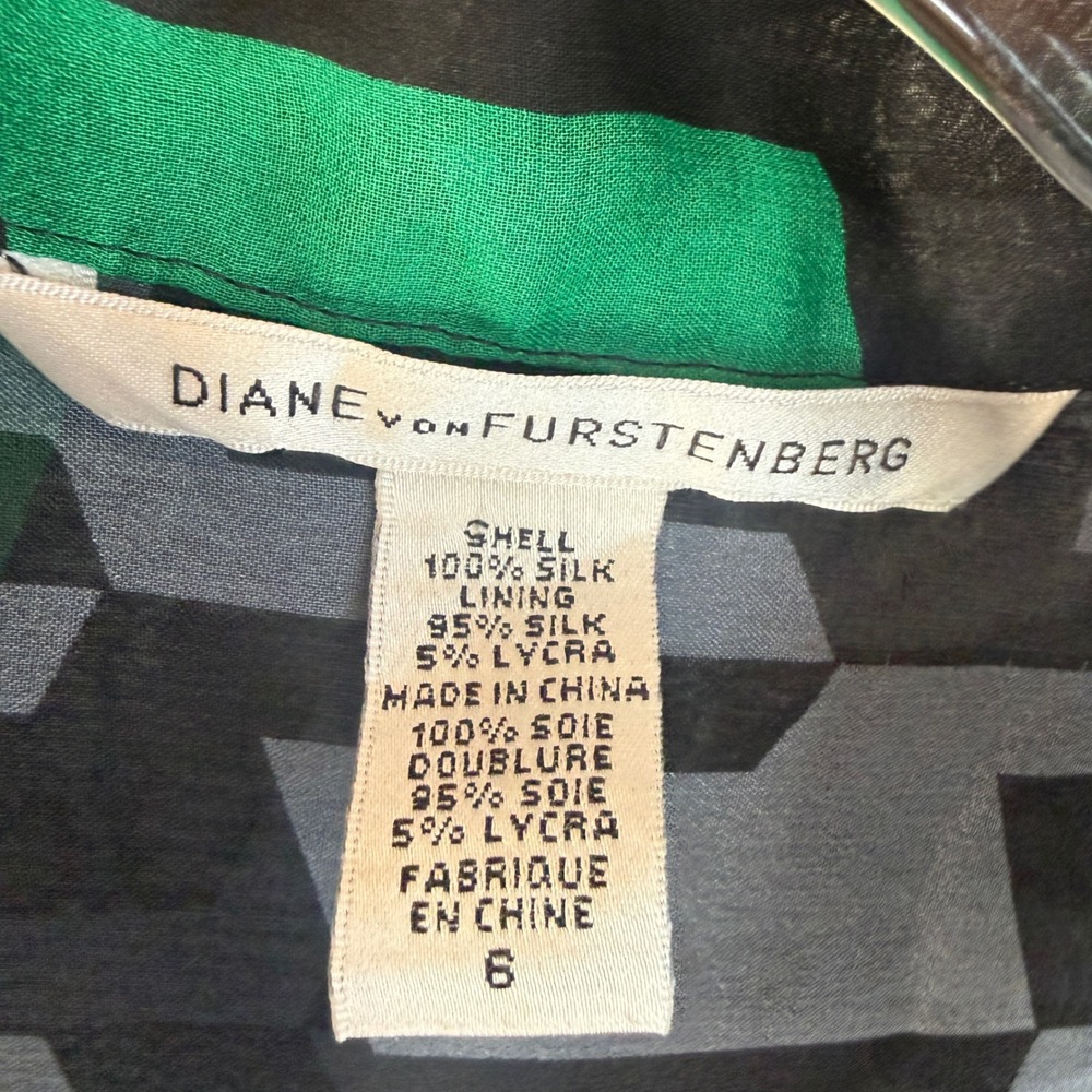 Diane von Furstenberg Blouse Women 6 Green Geometric Silk Chiffon Button Down - Picture 5 of 10